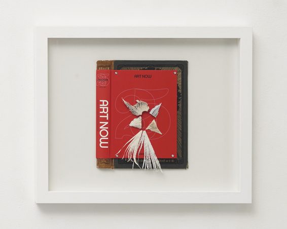 Art now, book covers, book fragments, screws, app.: 54 x 44 x 5 cm, 2017