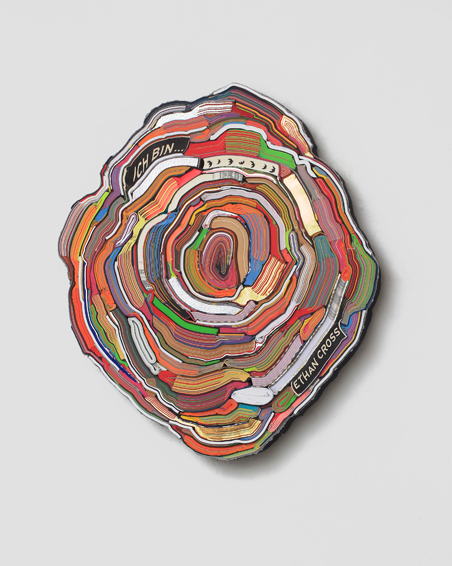 Ich bin...Ethan Cross, geschn. Bücher, Textilien, Schrauben, ca. Ø 60 x 6 cm, 2014 